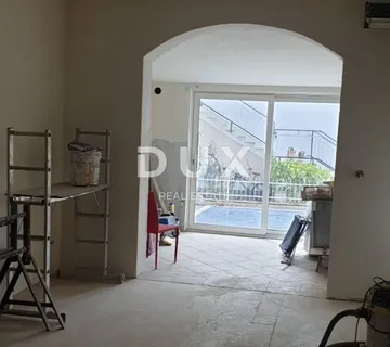 ISTRA, POREČ - Stan 1 km od mora, na novo renoviran