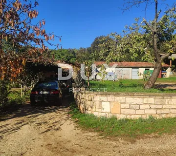ISTRA, ROVINJ - Prostrano imanje na atraktivnoj lokaciji