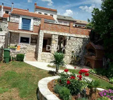CRIKVENICA - samostojeća kuća s pogledom na more