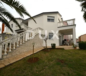 ISTRA, MEDULIN Velika apartmanska kuća s 6 stambenih jedinica pored mora!