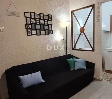 RIJEKA, ČAVLE - samostojeća kuća s garažom - Buzdohanj, Čavle