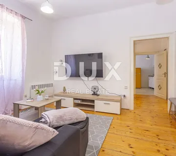ŠIBENIK, CENTAR-stan u centru grada 66,80m2