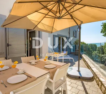 OPATIJA, LOVRAN - ekskluzivni stan 50 m od mora