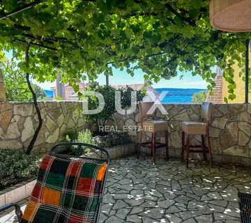 CRIKVENICA, DRAMALJ - kuća 115 m2 sa dva apartmana blizu mora, sniženo, prilika!!! - cover