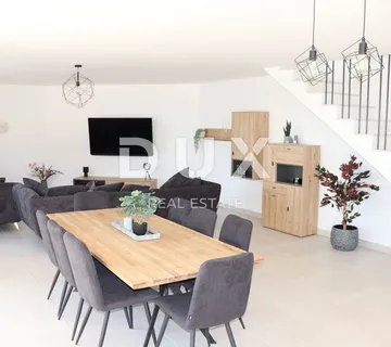 OTOK KRK, POLJICA (okolica) - Moderna vila 4S+DB, bazen, roštilj, parking - Poljica, Krk