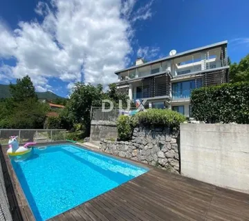 OPATIJA, POLJANE - Dugoročni najam kuće s bazenom i pogledom na more - Poljane, Opatija