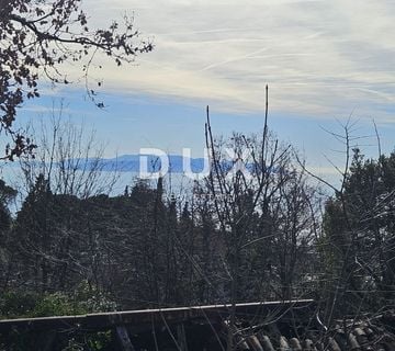 OPATIJA, MATULJI, CENTAR- građevinsko zemljište 1000m2 S GRAĐEVINSKOM DOZVOLOM i pogledom na more  - cover