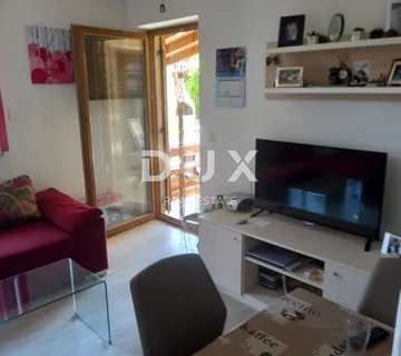 ISTRA, VOLME - Apartman s prostranom terasom, zelenilom i potpunim mirom - cover