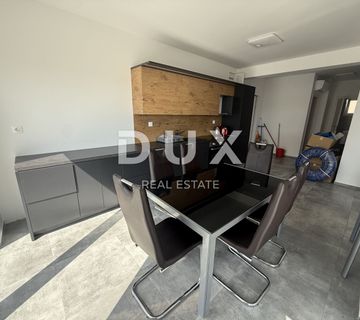 SMOKVICA - Apartman sa zajedničkim bazenom 250m od mora - cover