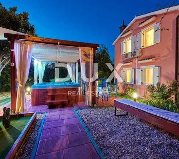 ISTRA, UMAG - Vila s bazenom