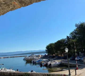 OTOK KRK, MALINSKA - Kuća prvi red do mora - Porat, Malinska-Dubašnica