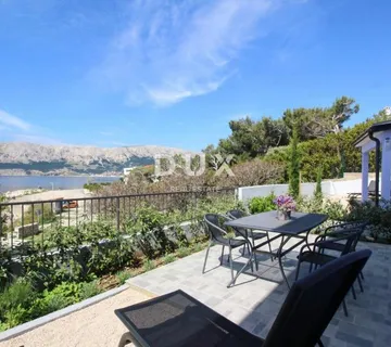 OTOK KRK, BAŠKA - Dva apartmana prvi red do mora