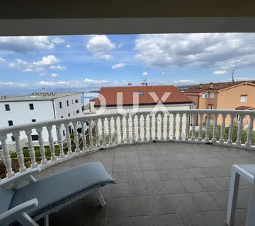 Otok Krk, Porat - Dvoetažni stan sa pogledom na more - Porat, Malinska-Dubašnica
