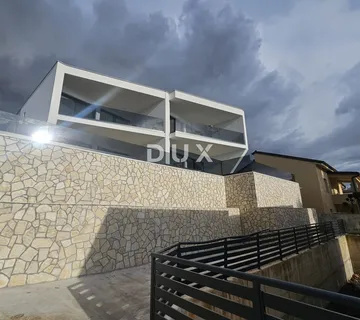 CRIKVENICA, JADRANOVO - luksuzna dvojna kuća s bazenom, 143m2 - Jadranovo, Crikvenica