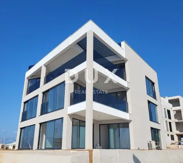 PRIVLAKA, ZADAR - S1 Luksuzna novogradnja u 2. redu do mora
