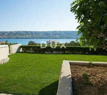 OTOK PAG, PAG - Kuća s 5 apartmana i uhodanim turističkim poslovanjem, 511m2