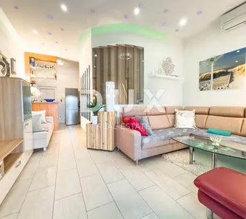 OTOK KRK, BAŠKA - Moderni apartman prvi red do mora!