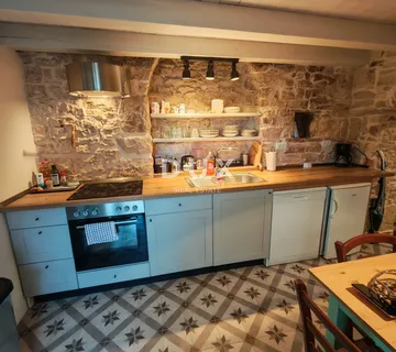 ISTRA, SVETVINČENAT- Renovirana kamena kuća