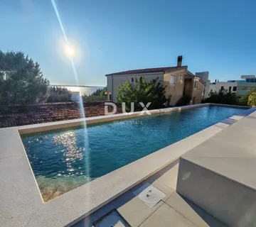 ZADAR, KOŽINO - Kompletno namješten luksuzan stan 100 metara od plaže, s grijanim bazenom i pogledom na more! 4 spavaće! S1 - cover