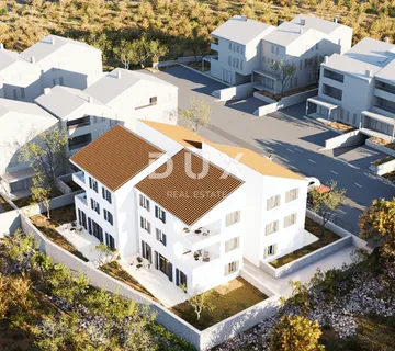 OTOK CRES, CRES - Stan u prizemlju s okućnicom, blizu mora