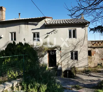 KASTAV, CENTAR - kuća 246 m2 u starom gradu + okućnica 400m2