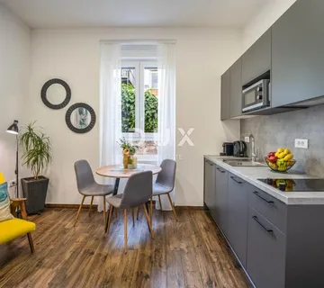 ISTRA, PULA - Apartmani na odličnoj lokaciji, Uhodani turistički posao!
