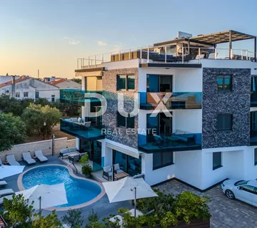 ZADAR, VIR - Luksuzna vila s nevjerojatnim pogledom na more 150 metara od plaže!