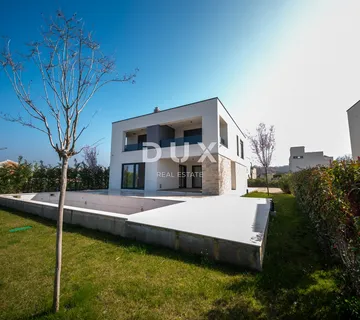 ISTRA, POREČ - Ekskluzivna vila s vanjskim bazenom i pogledom na more