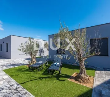 ZADAR, VIR - Kompleks modernih vila i teretanom
