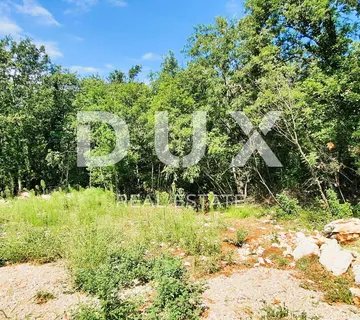 ISTRA, ROVINJSKO SELO - Zemljište od 3284m2 u neposrednoj blizini naselja - Rovinjsko Selo, Rovinj
