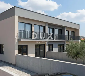 OTOK RAB, BARBAT - Ekskluzivno u ponudi! Dvoetažni stan s privatnim vrtom i pogledom na more - Barbat na Rabu, Rab