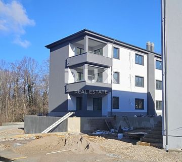 MATULJI, JUŠIĆI, JURDANI- stan 2. kat 83,43 m2 u novogradnji DB+2S s okućnicom  - cover