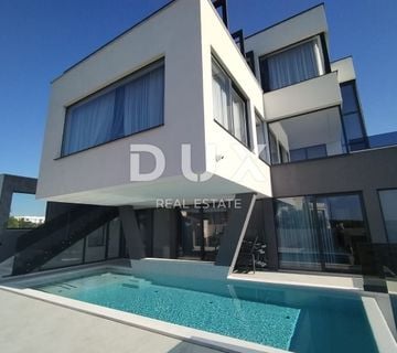 ISTRA,MEDULIN- Luksuzna vila 150m od mora!  - cover