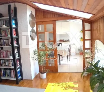 ISTRA, PULA Stan u austrougarskoj zgradi 78 m2 - cover