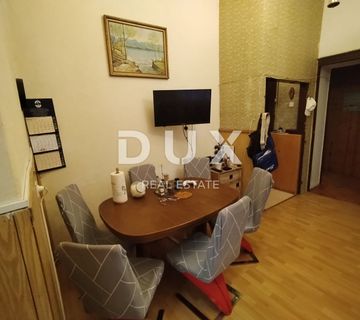 ISTRA, PULA - Stan u centru grada sa garažom! HITNA PRODAJA - cover