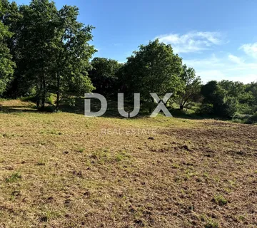 ISTRA, BARBAN (OKOLICA) - Građevinsko zemljište na osami, samo 2 km od mora! - cover