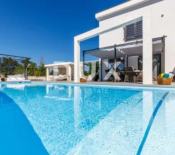 ISTRA, KANFANAR - Luksuzna kuća na mirnoj lokaciji - cover