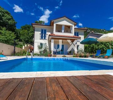 BRIBIR - predivna vila s pogledom na more - cover