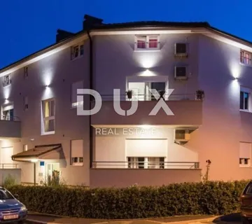 PULA, VALDEBEK - Apartmanska kuća na atraktivnoj lokaciji - cover