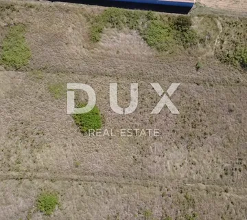 ZADAR, NIN - Građevinsko zemljište sa građevinskom dozvolom za dvojnu kuću! - cover