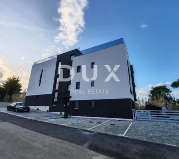 ZADAR, PRIVLAKA - Novogradnja! Stan samo 60 metara od plaže! S4 - cover