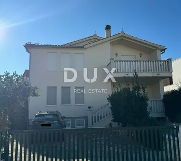 ŠIBENIK, VODICE - Prekrasna samostojeća kuća u Vodicama! - cover