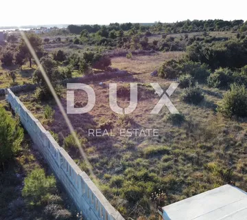 ZADAR, VRSI - Građevinsko zemljište s pogledom na more - cover