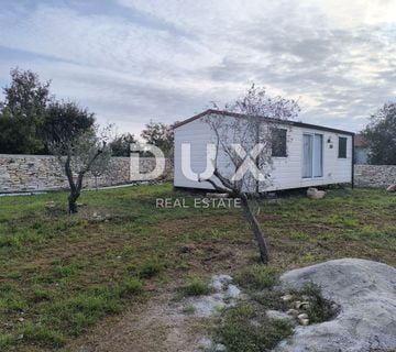 ISTRA, PEROJ - Mobilna kućica na građevinskom zemljištu sportsko rekreacijske namjene - cover
