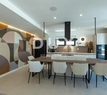 ZADAR, ZATON - vila prvi red do mora - cover