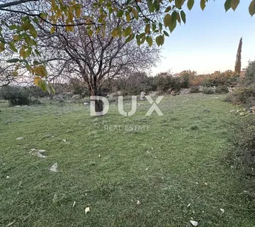 ZADAR, DEBELJAK - Građevinsko zemljište (790m²) u mirnom naselju - cover