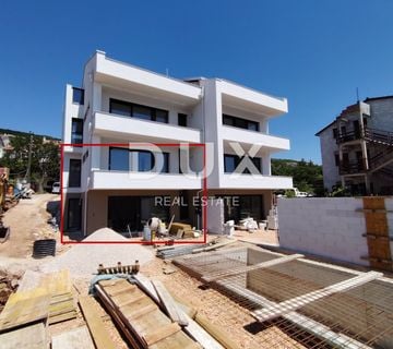 CRIKVENICA, DRAMALJ - Dvoetažni apartman sa bazenomna 300 metara od mora! - cover