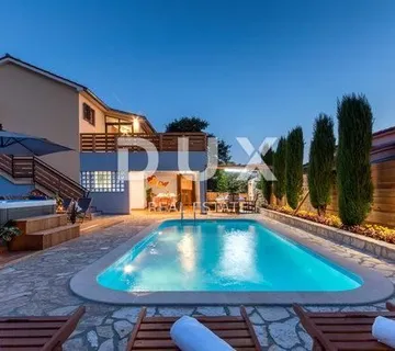 ISTRA, LOBORIKA - Kvalitetna obiteljska vila na mirnoj lokaciji - cover