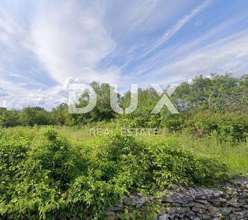 ISTRA, LABIN - Građevinsko  zemljište na rubu sela, prilika!! - cover