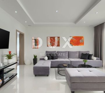 ISTRA, ROVINJ - Očaravajuća vila na mirnoj lokaciji! - cover